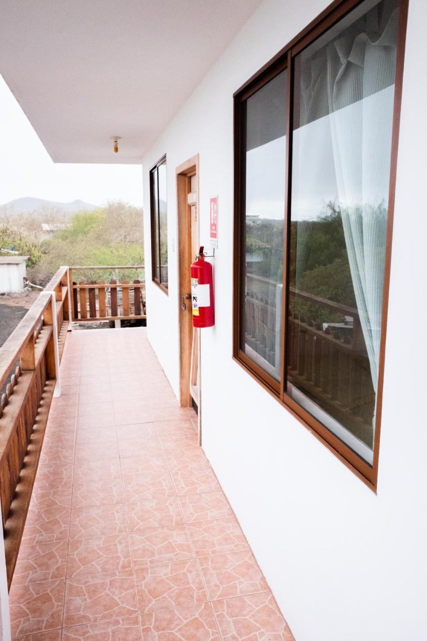 Hostal Santa Maria Floreana Extérieur photo